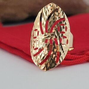 18k Yellow Gold Diamond-Cut Ring Size 6 Solid Gold 👌🎁